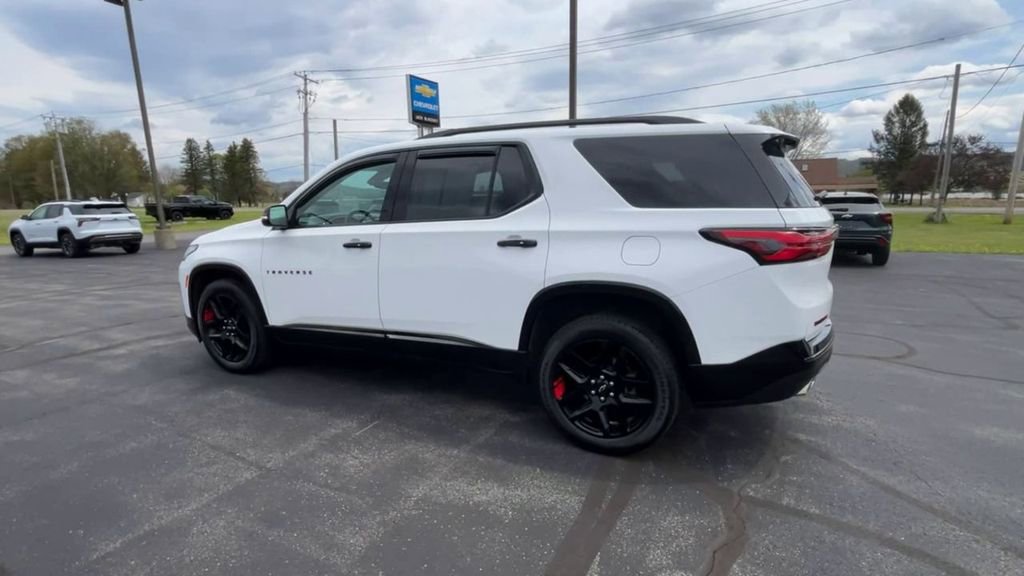 Certified 2023 Chevrolet Traverse Premier w/ Redline Edition AWD/4WD image 6