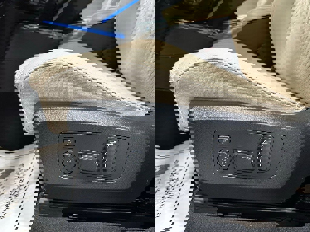 Used 2025 BMW X3 xDrive30i w/ M Sport Package image 12