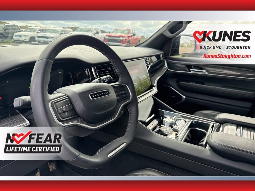 Used 2022 Jeep Wagoneer Series III w/ Rear Seat Video Group 1 AWD/4WD image 40