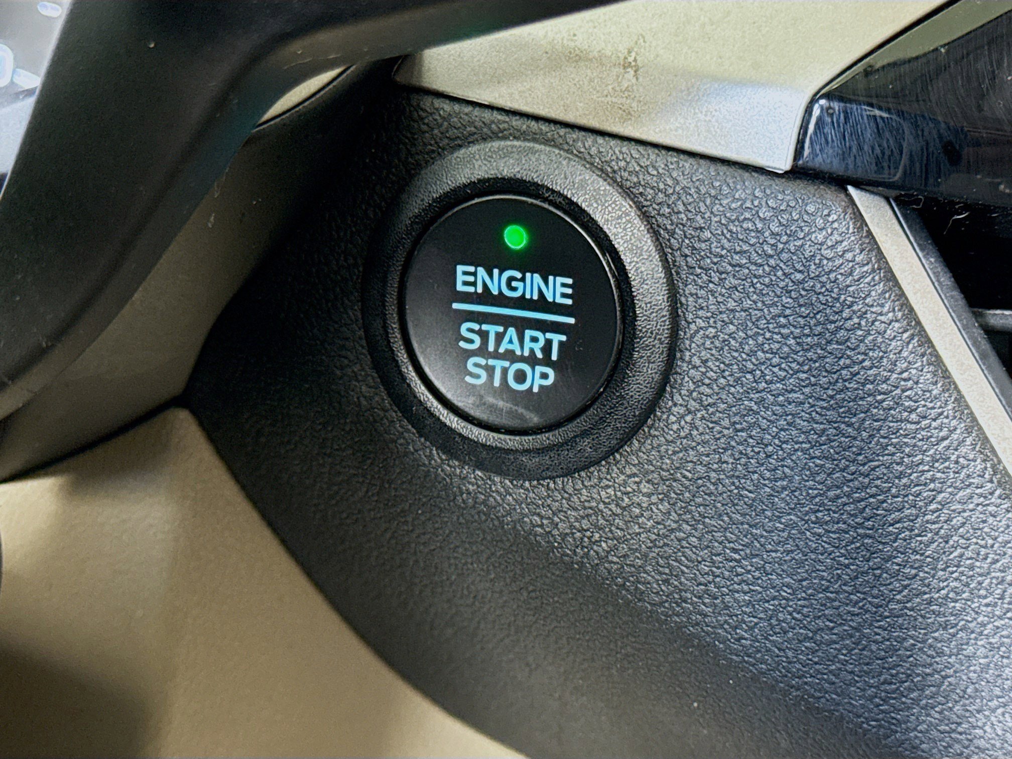 Used 2021 Ford Escape SEL image 21