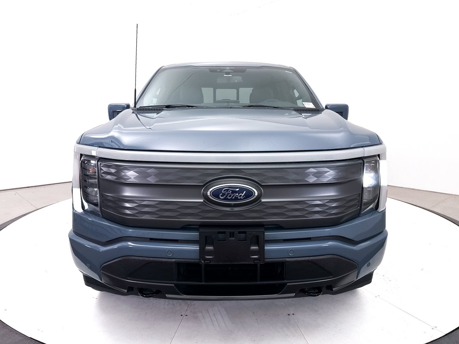 Used 2023 Ford F150 Lightning Lariat AWD/4WD image 12