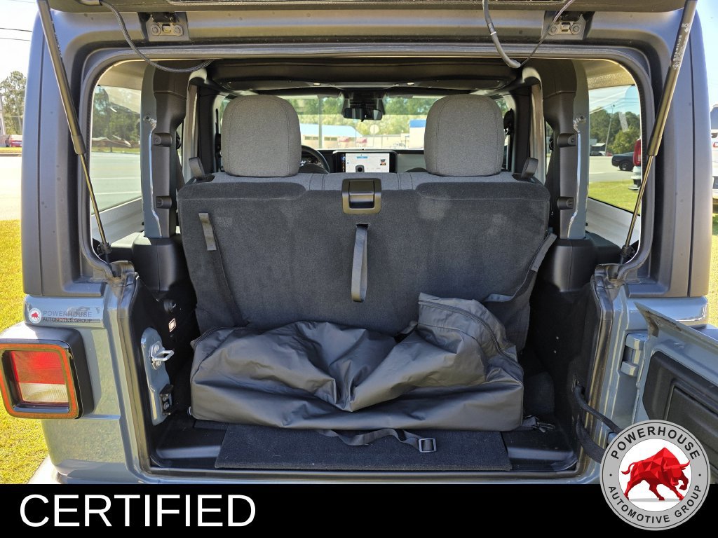 Used 2025 Jeep Wrangler Sport AWD/4WD image 14