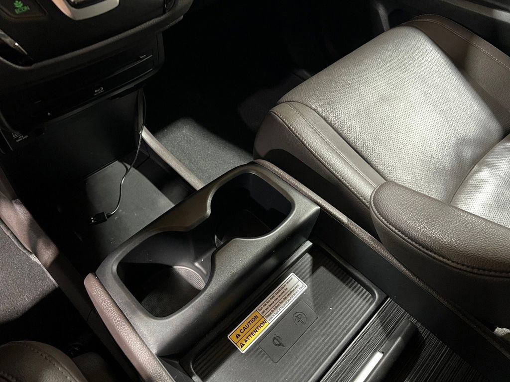 Used 2019 Honda Odyssey Touring image 35