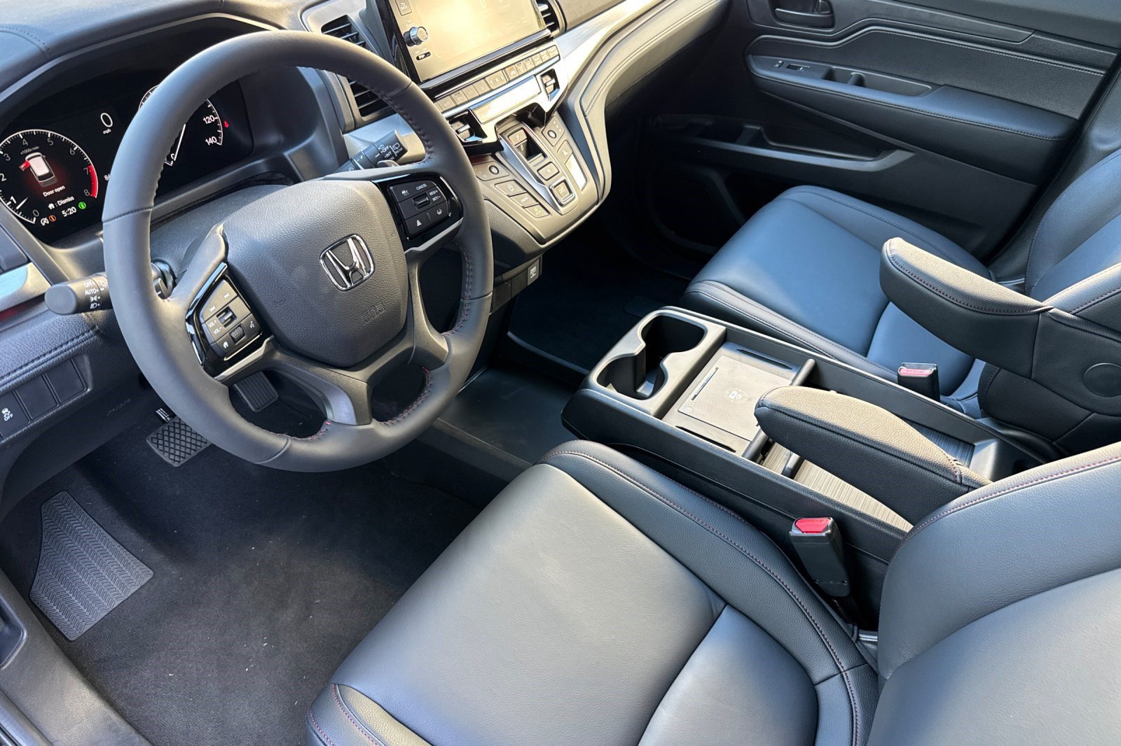 New 2026 Honda Odyssey Sport-L image 4
