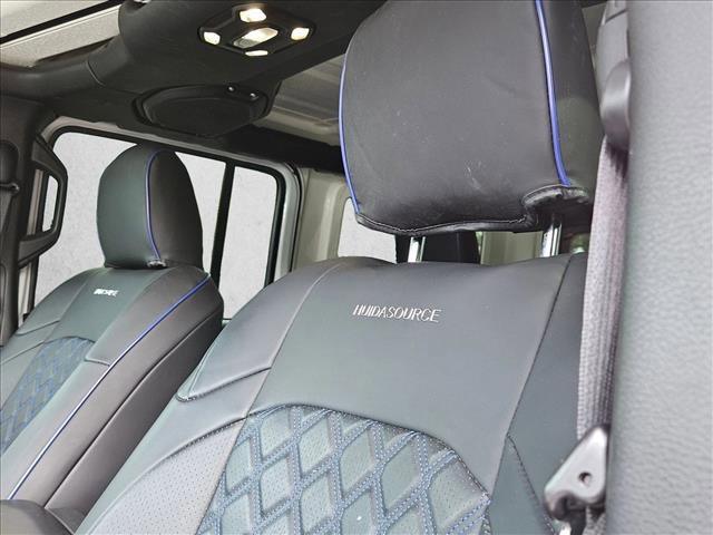 Used 2021 Jeep Wrangler Unlimited Rubicon 4xe w/ Safety Group AWD/4WD image 13