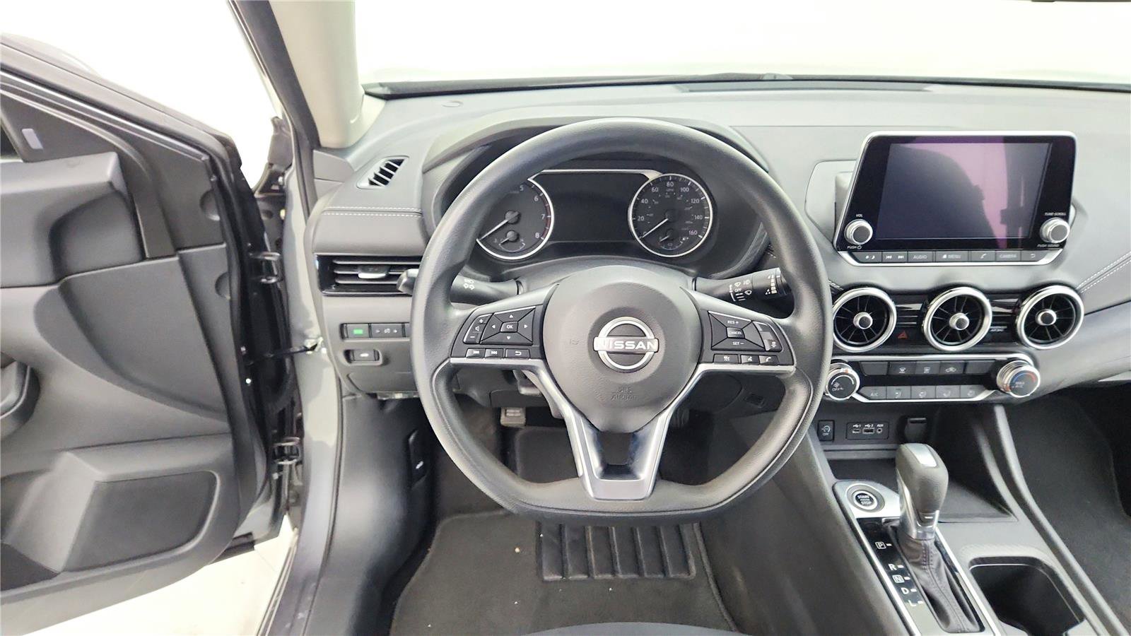 Used 2024 Nissan Sentra SV image 24