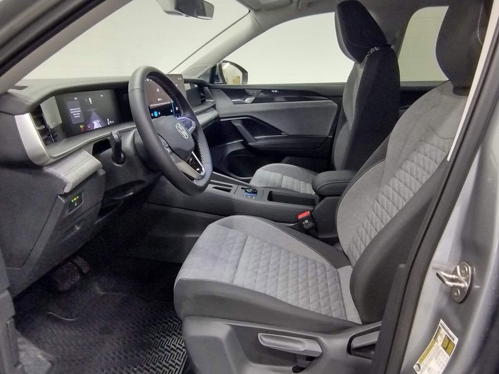 New 2026 Volkswagen Tiguan S image 19