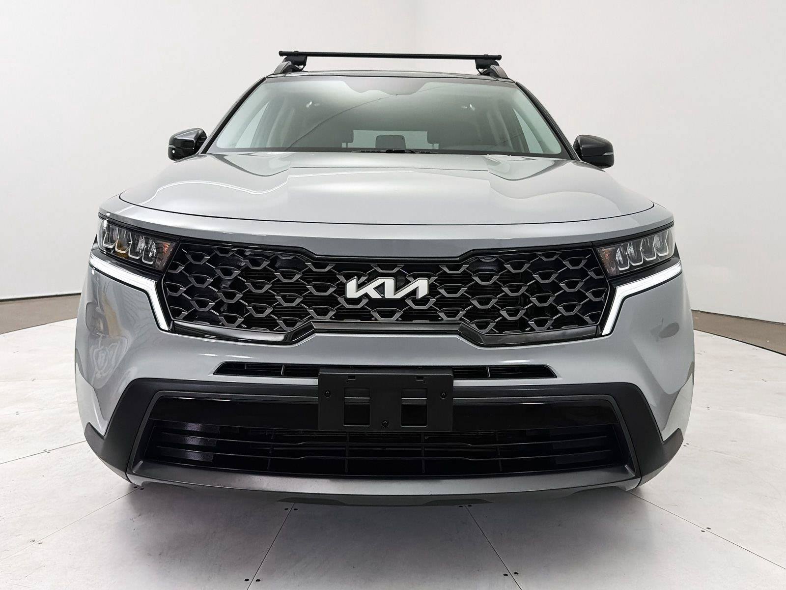 Used 2022 Kia Sorento S w/ Panoramic Sunroof Package AWD/4WD image 14