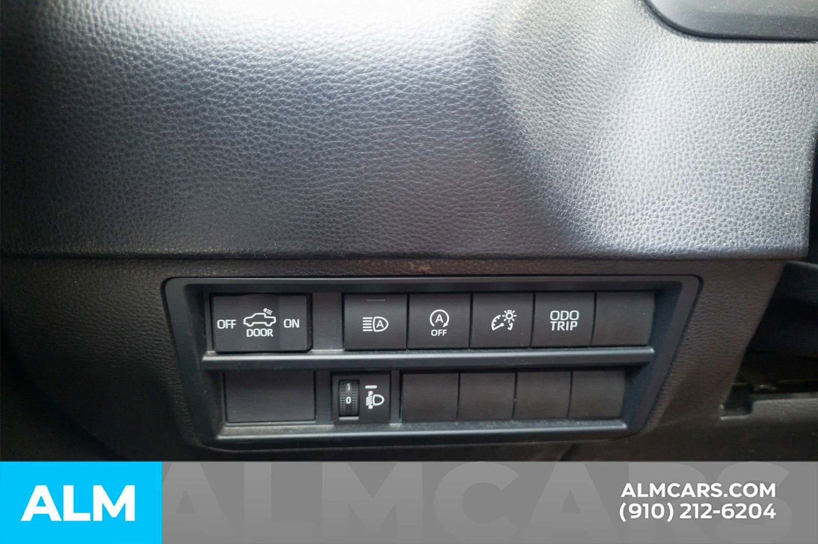 Used 2024 Toyota Tundra SR5 w/ SR5 Premium Package AWD/4WD image 32