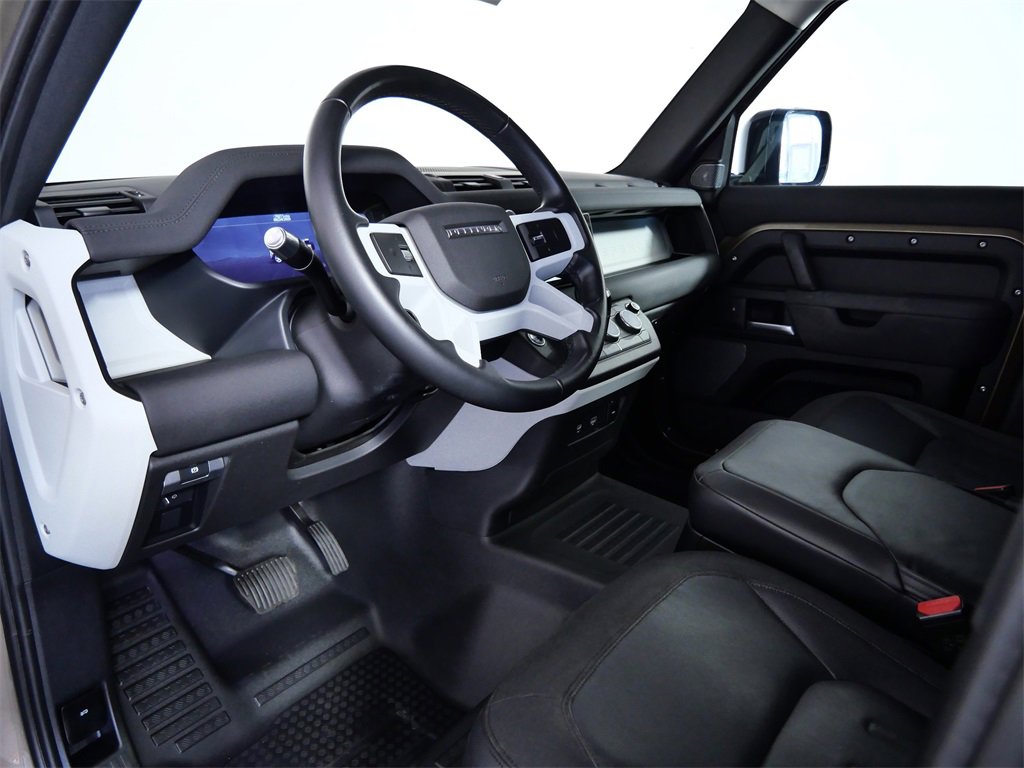 Used 2020 Land Rover Defender 110 S image 16