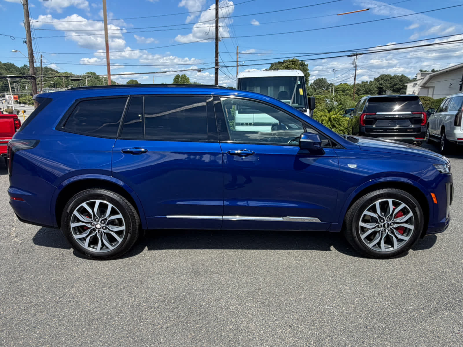 Used 2024 Cadillac XT6 Sport AWD/4WD image 11