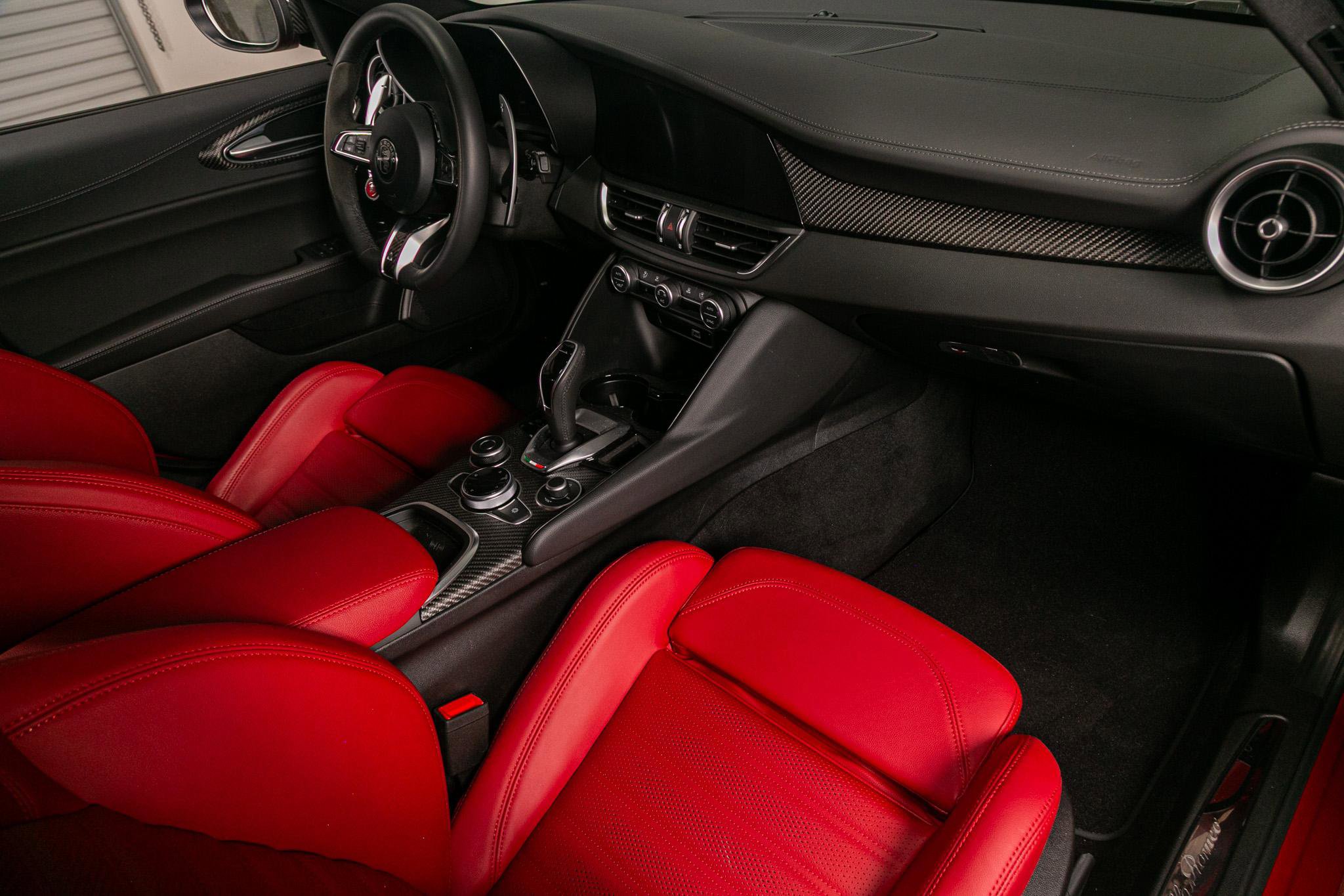 Used 2024 Alfa Romeo Giulia Quadrifoglio image 35