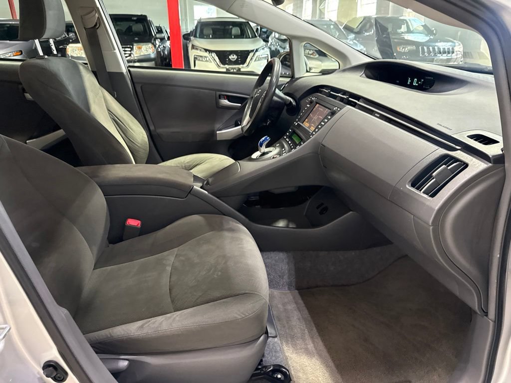 Used 2011 Toyota Prius Three w/ Navigation Pkg FWD image 33