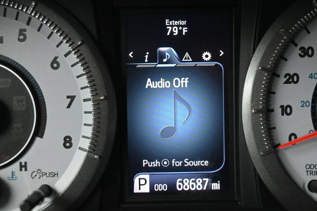 Used 2017 Toyota Sienna SE FWD image 16