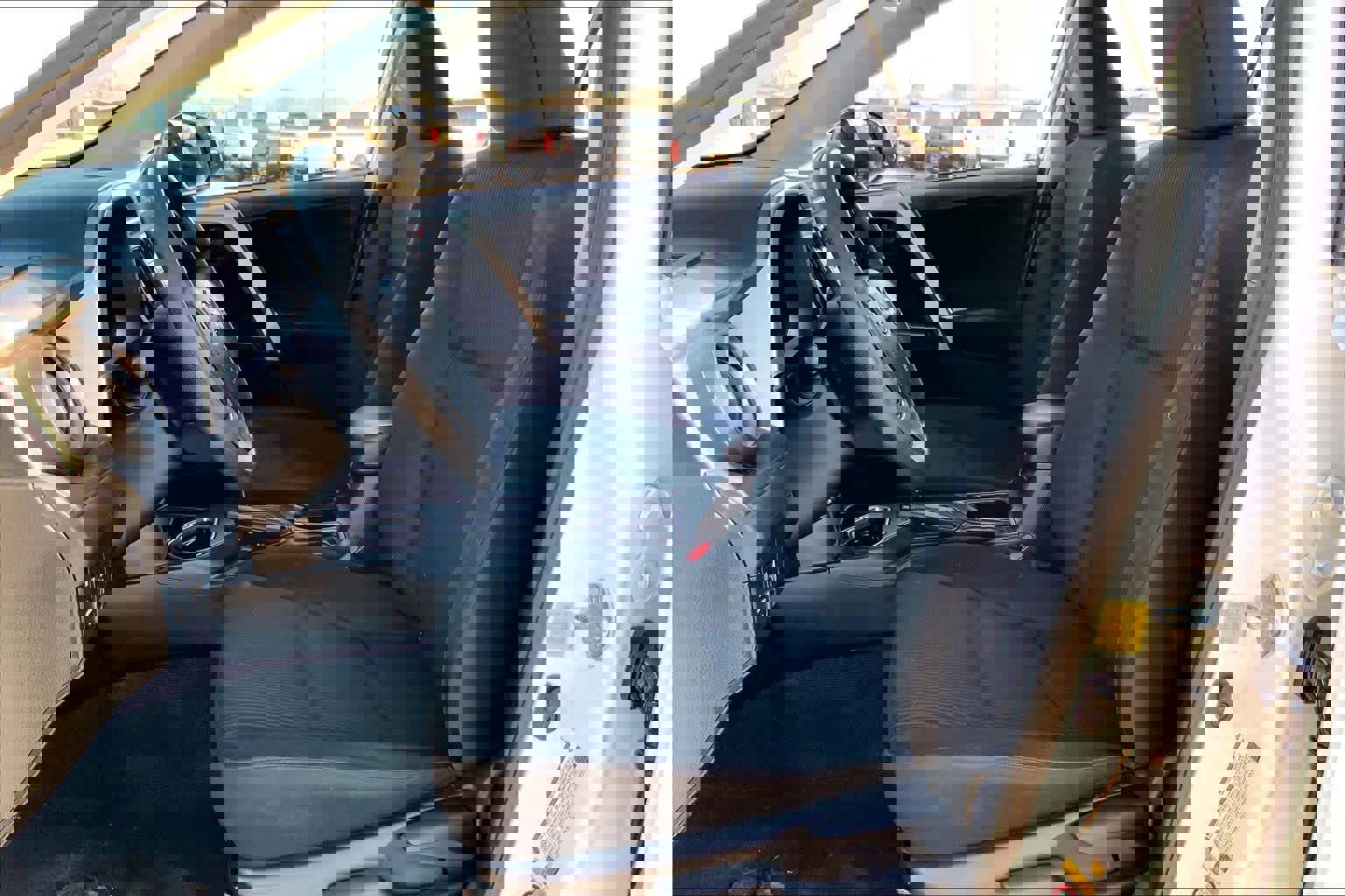 Used 2016 Toyota RAV4 LE image 8