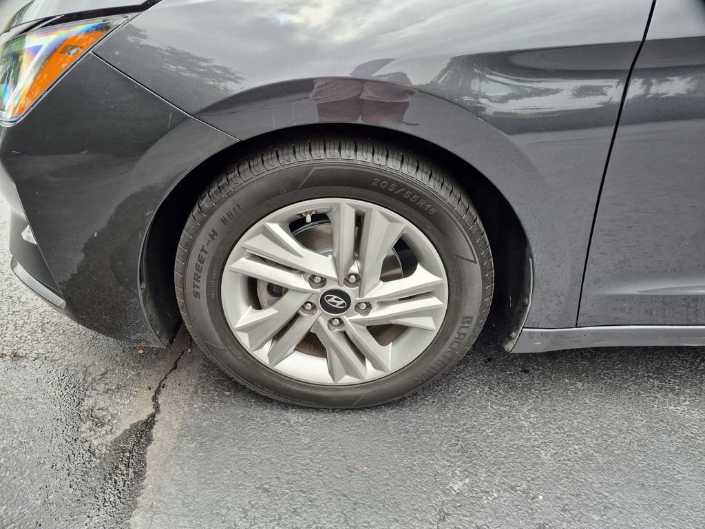 Used 2020 Hyundai Elantra Value Edition FWD image 16