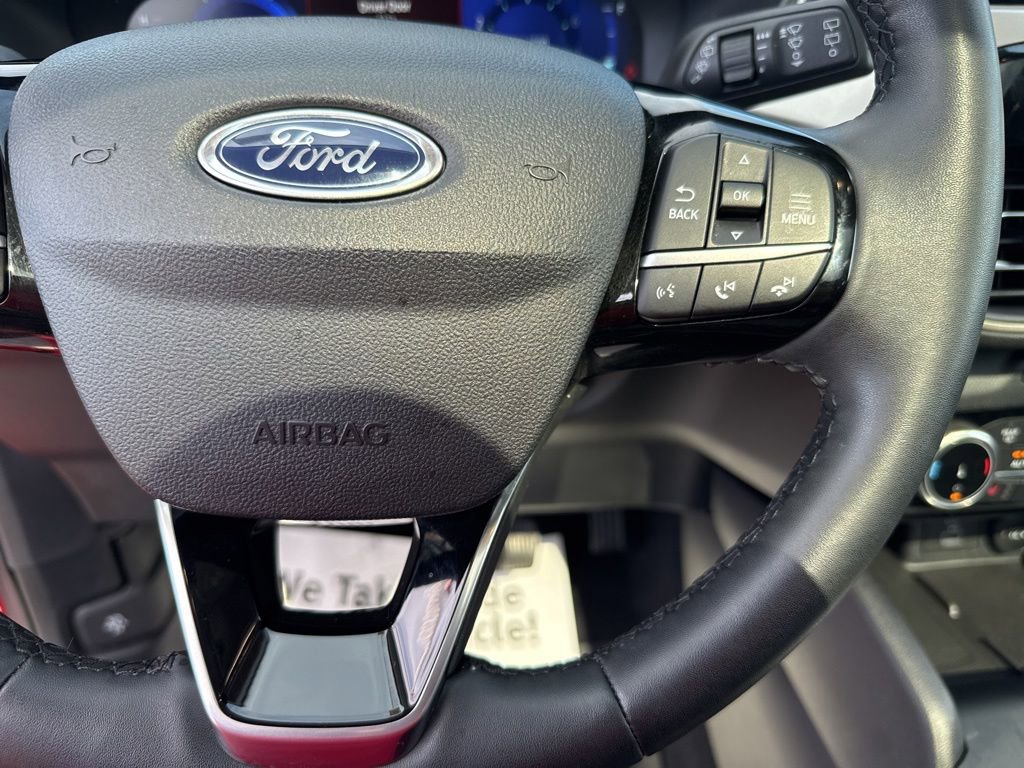 Used 2022 Ford Escape SEL w/ Technology Package FWD image 15