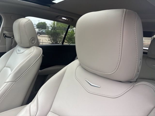 Used 2023 Cadillac XT4 Premium Luxury w/ Cold Weather Package FWD image 9