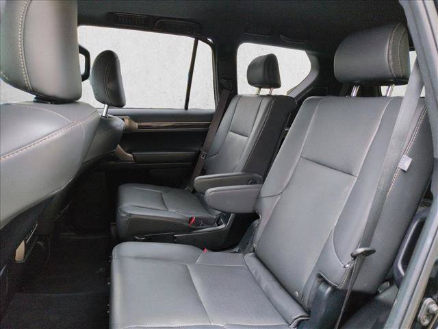 Used 2021 Lexus GX 460 Premium w/ Accessory Package AWD/4WD image 20