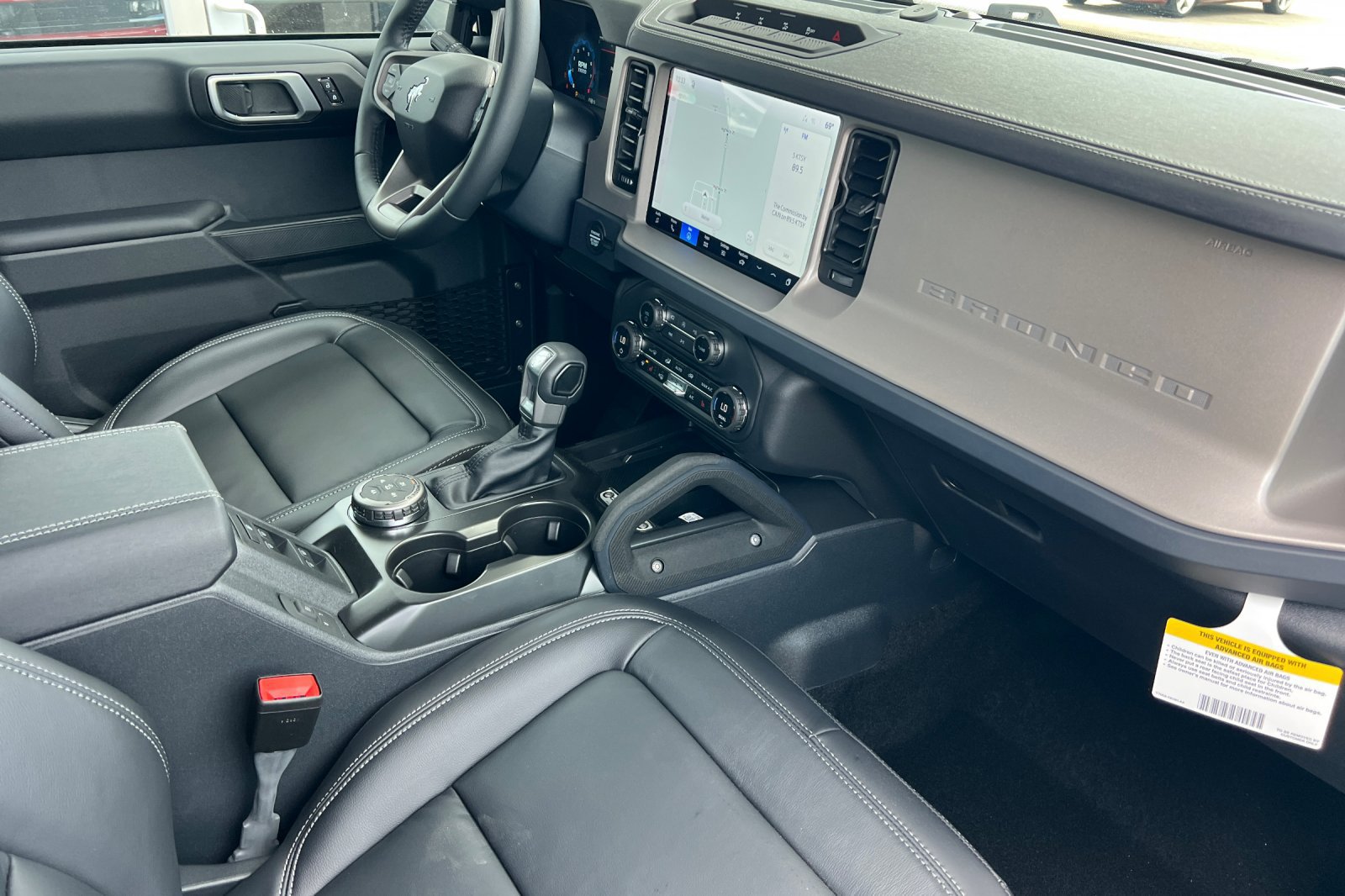 New 2026 Ford Bronco Outer Banks w/ Sasquatch Package AWD/4WD image 14