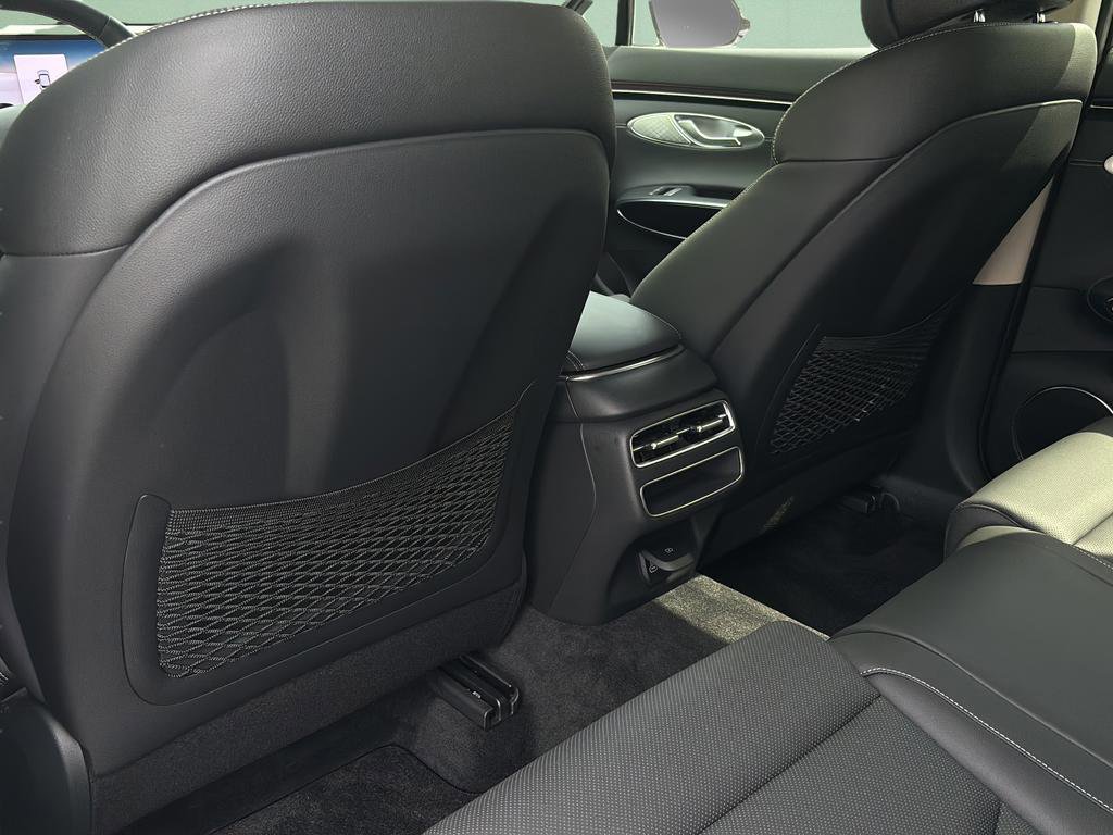 Used 2026 Genesis GV70 2.5T AWD/4WD image 17