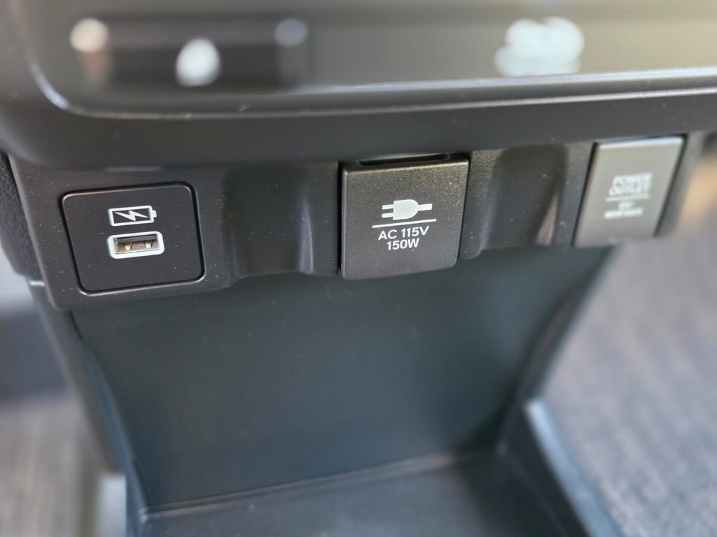 Used 2024 Honda Odyssey Touring image 39
