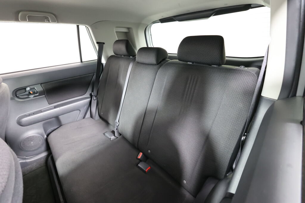 Used 2008 Scion xB FWD image 15