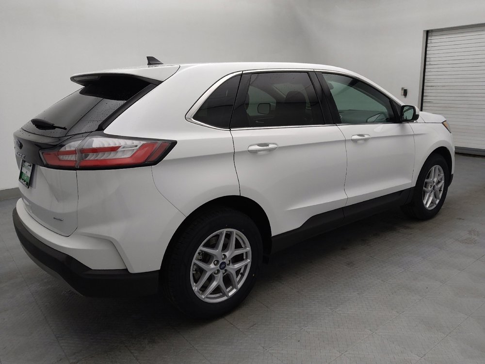 Used 2024 Ford Edge SEL image 10