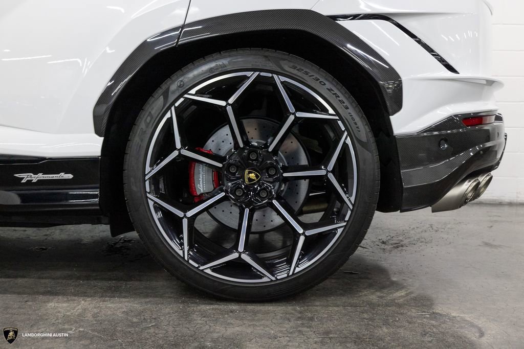 Used 2023 Lamborghini Urus Performante AWD/4WD image 10