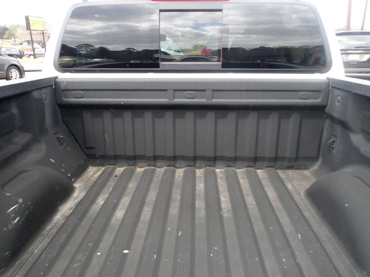 Used 2020 Chevrolet Colorado LT w/ LT Convenience Package AWD/4WD image 13