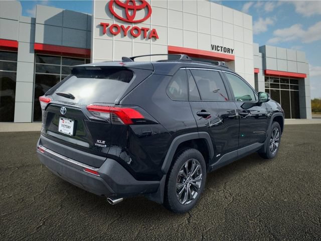 Used 2023 Toyota RAV4 XLE Premium AWD/4WD image 3