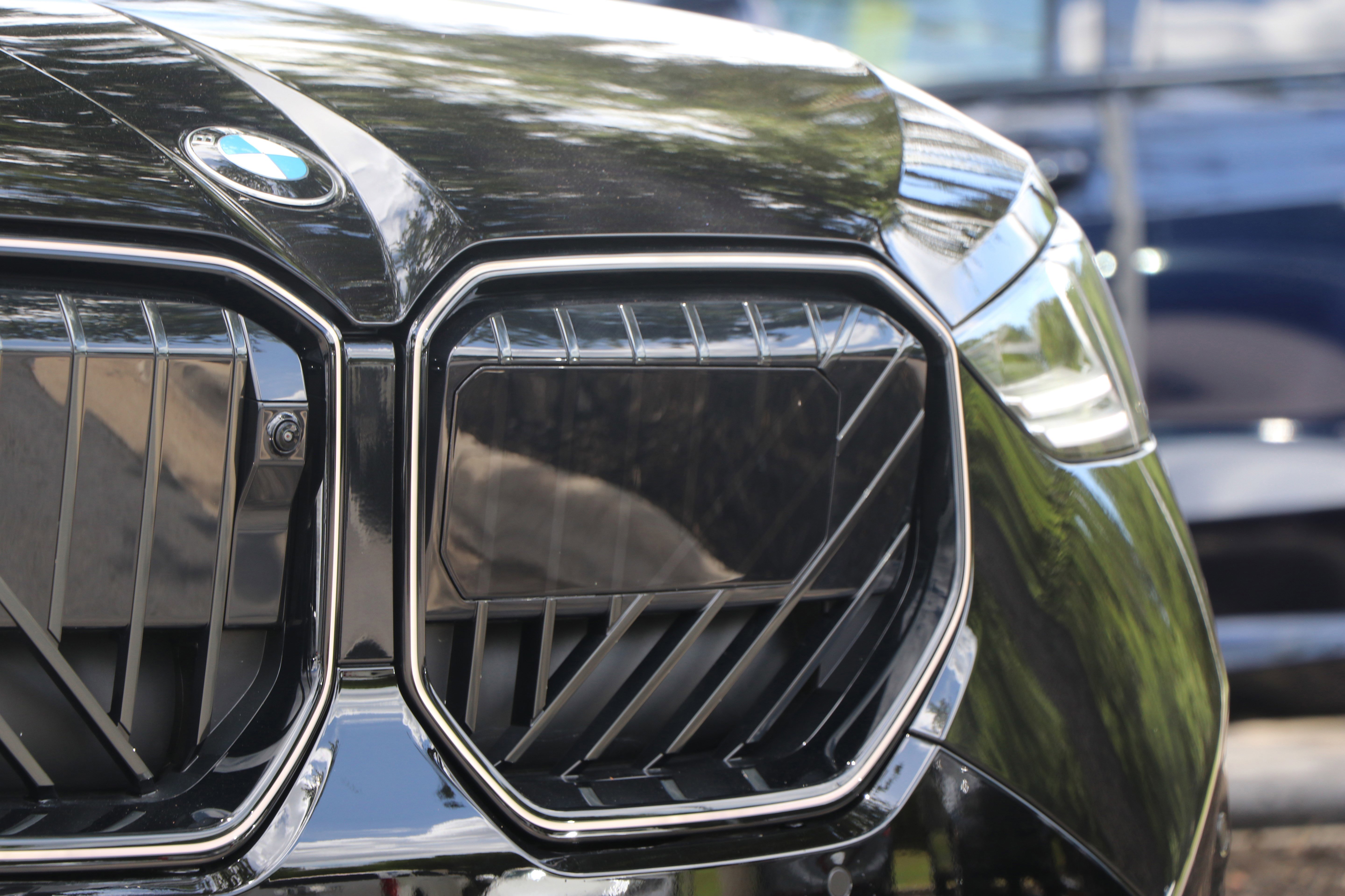 Certified 2025 BMW X3 xDrive30i w/ Premium Package AWD/4WD image 6