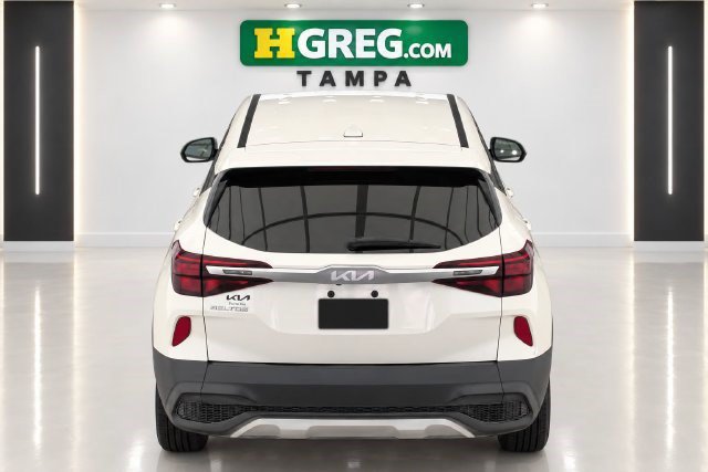 Used 2023 Kia Seltos LX AWD/4WD image 8