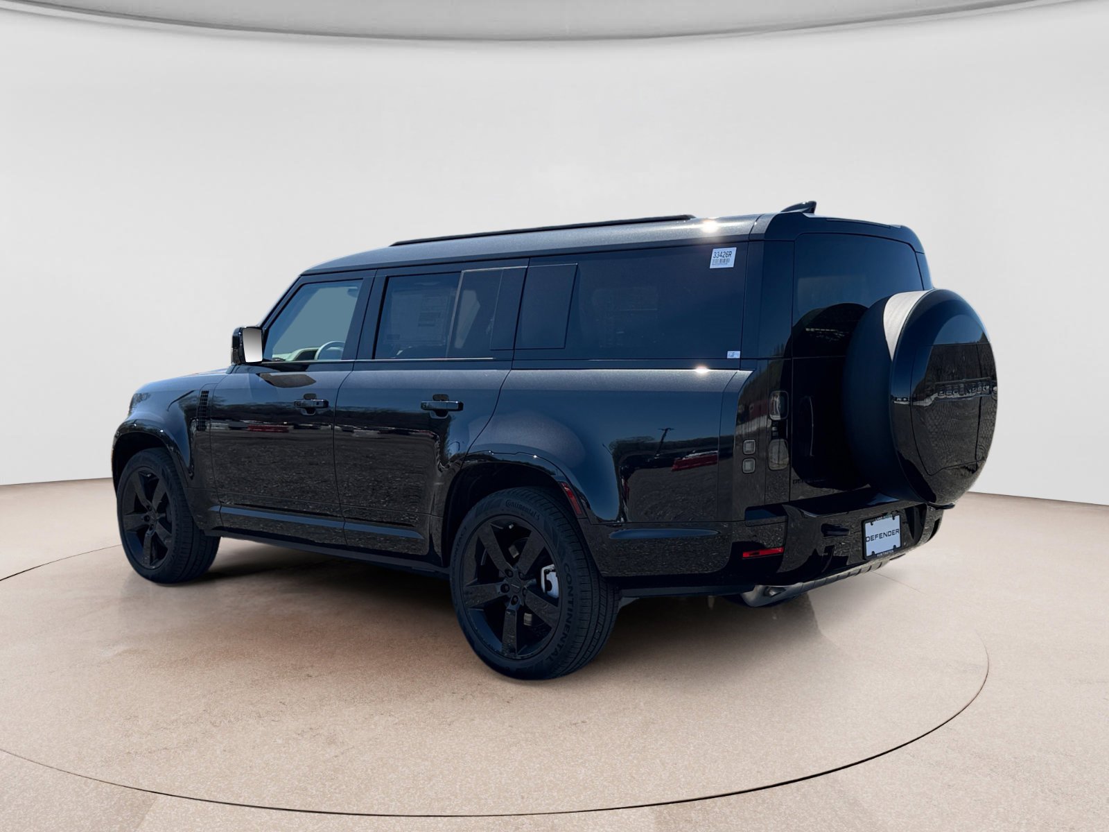 New 2026 Land Rover Defender 130 X-Dynamic SE image 3