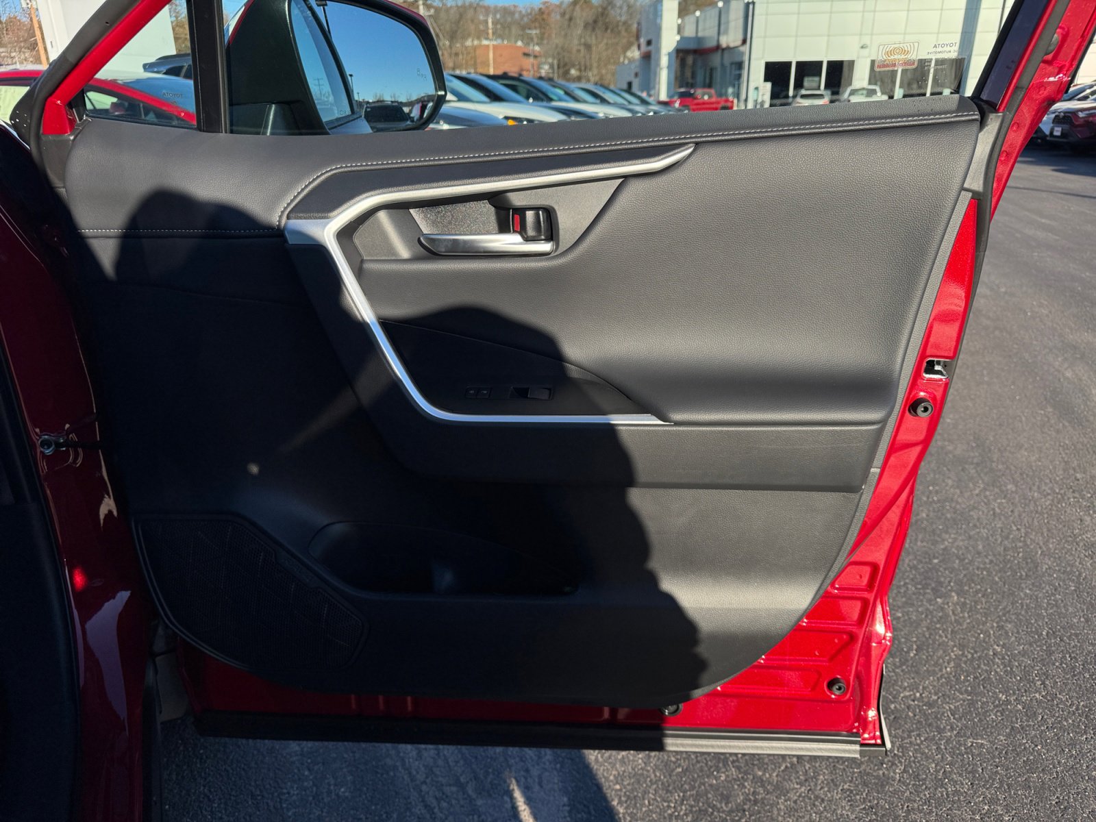 New 2025 Toyota RAV4 Limited image 29