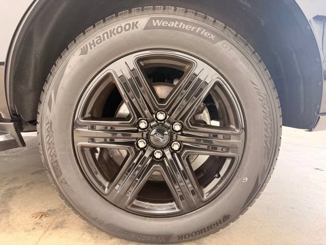 Used 2020 Ford Expedition XLT w/ Equipment Group 202A AWD/4WD image 15