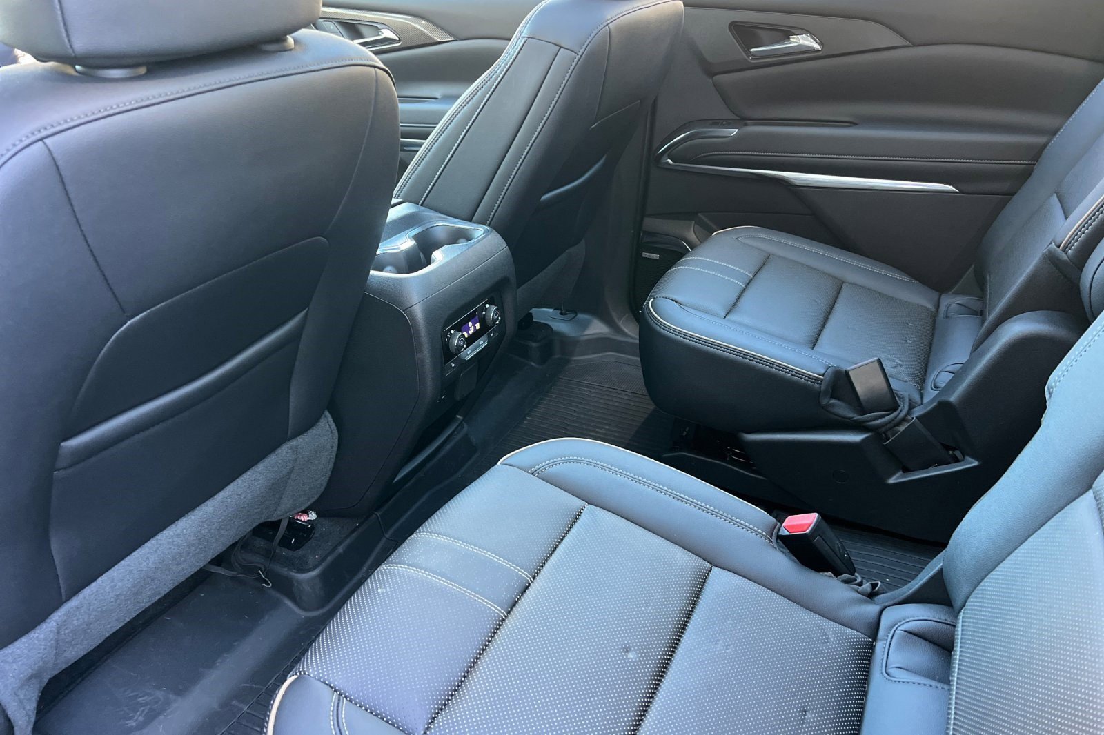 Certified 2025 Chevrolet Traverse High Country w/ LPO, Floor Liner Package image 15