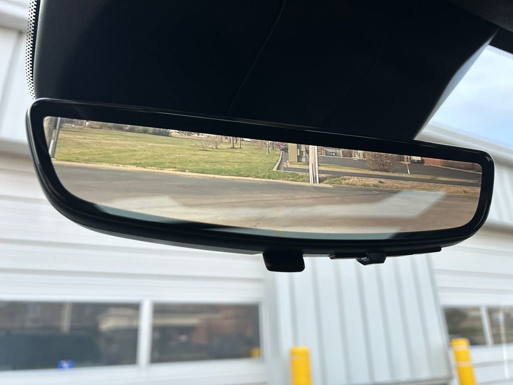 Certified 2023 Cadillac Escalade Sport Platinum w/ LPO, ONYX Package image 44