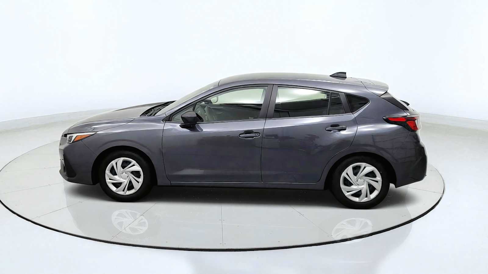 Certified 2024 Subaru Impreza 2.0i AWD/4WD image 5