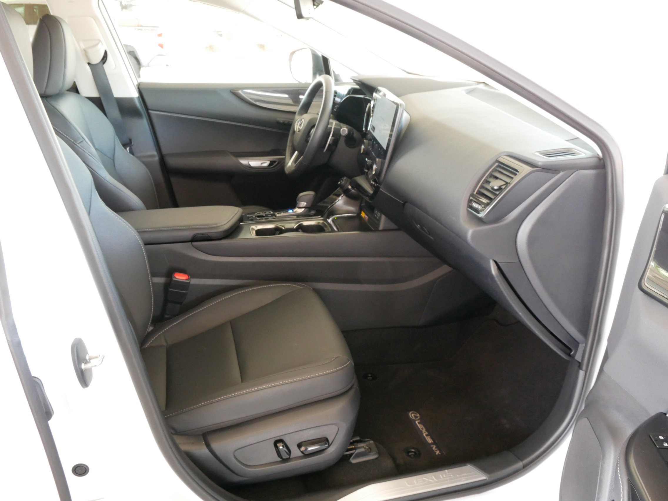 Certified 2025 Lexus NX 350 AWD w/ Cold Area Package image 10