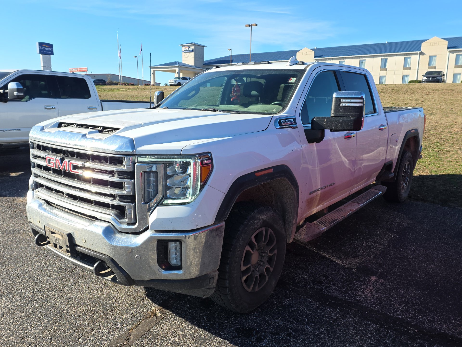 Used 2021 GMC Sierra 2500 SLT w/ SLT Premium Package image 3