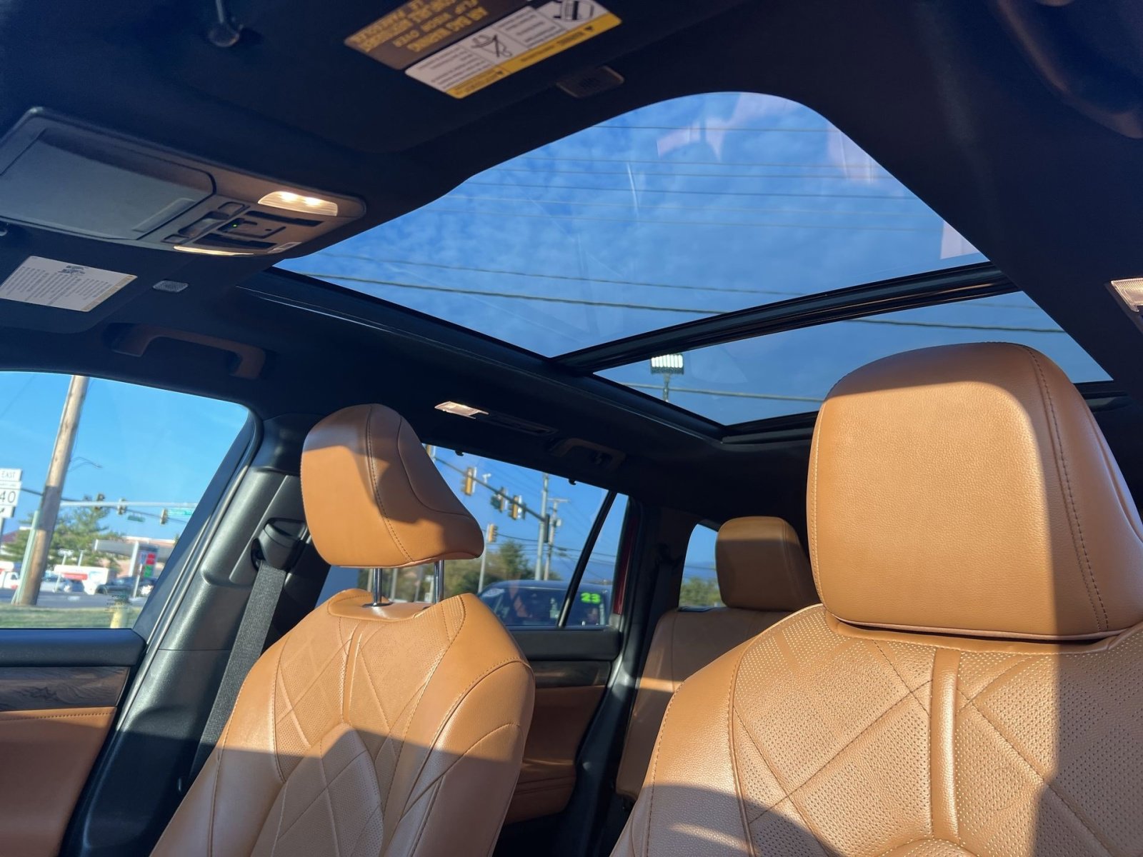 Used 2024 Toyota Highlander Platinum image 23