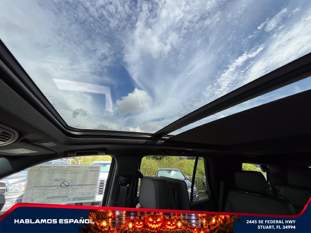New 2026 GMC Yukon Denali w/ Denali Reserve Package AWD/4WD image 35