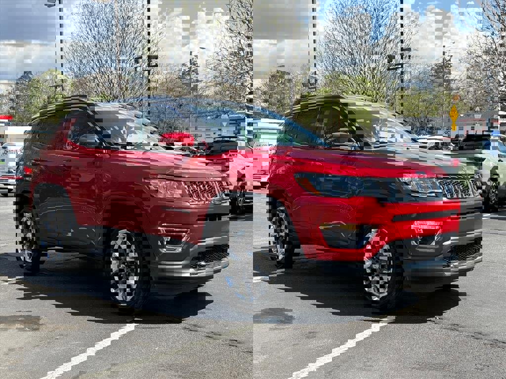 Used 2021 Jeep Compass Limited image 1