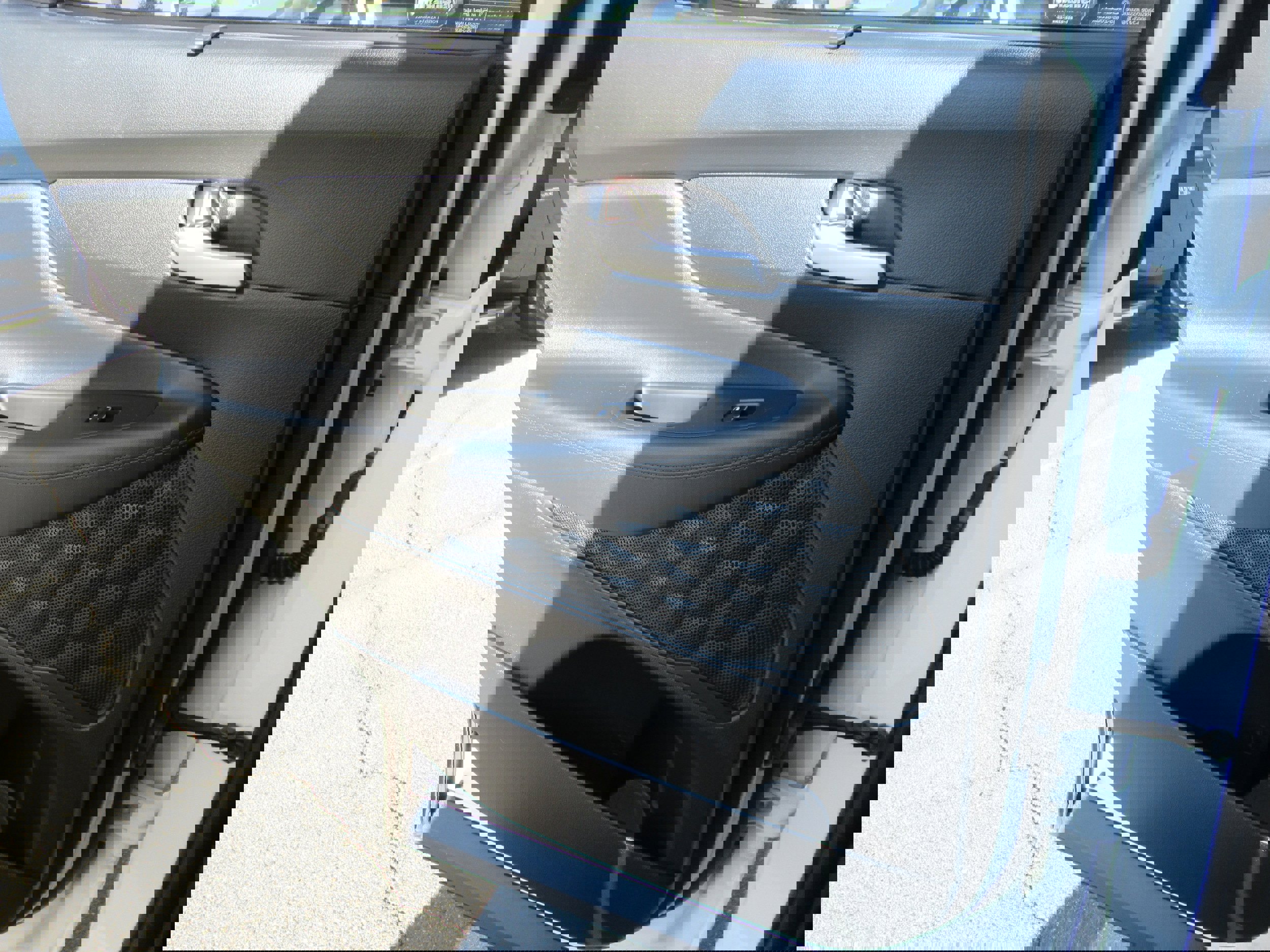 Used 2022 Hyundai Santa Fe SEL w/ Convenience Package image 15