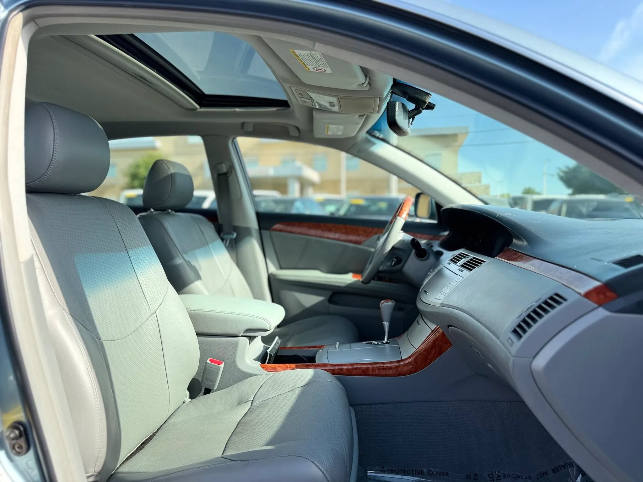 Used 2005 Toyota Avalon Limited FWD image 23