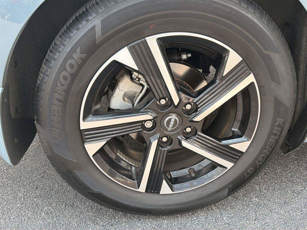 Used 2024 Nissan Sentra SV w/ All-Weather Package FWD image 11