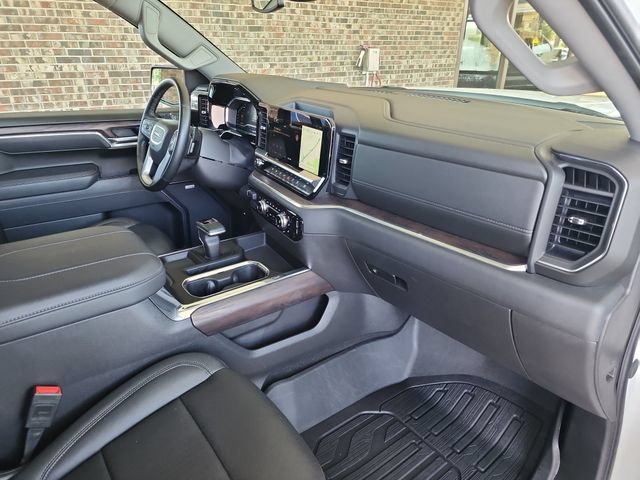 Used 2025 GMC Sierra 1500 SLT w/ SLT Premium Plus Package AWD/4WD image 13