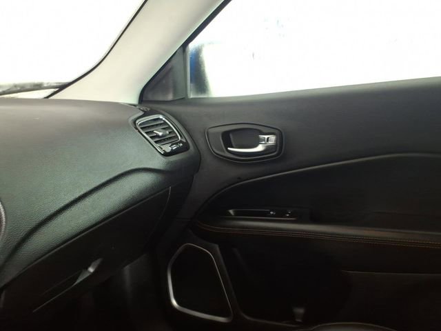 Used 2020 Jeep Compass Limited image 24