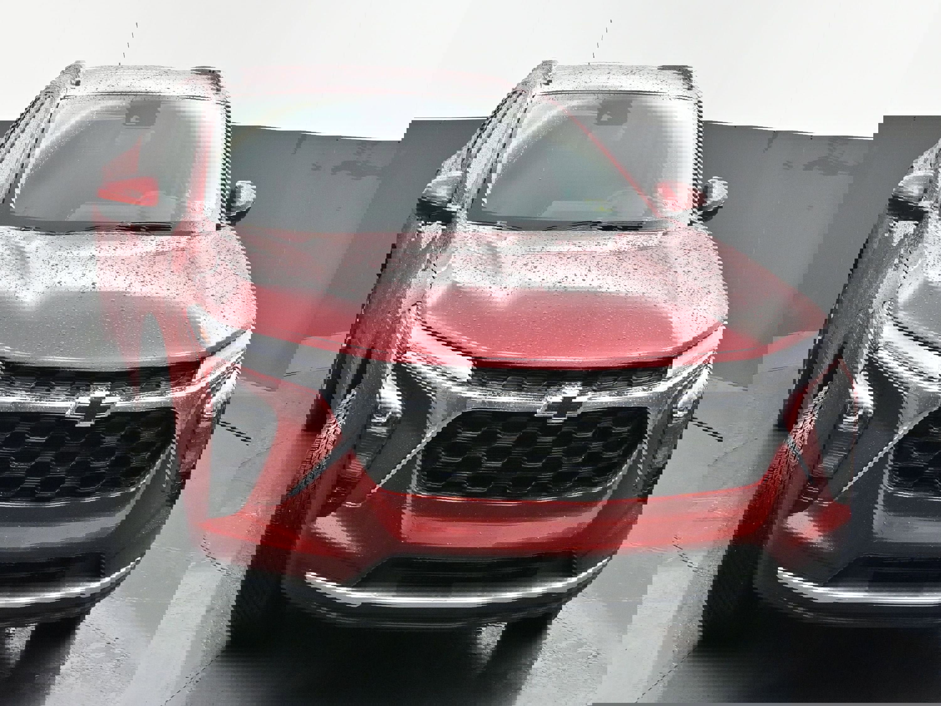 Used 2025 Chevrolet Trax LT w/ LT Convenience Package image 2